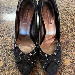Beautiful Antonio Melani black suede pumps